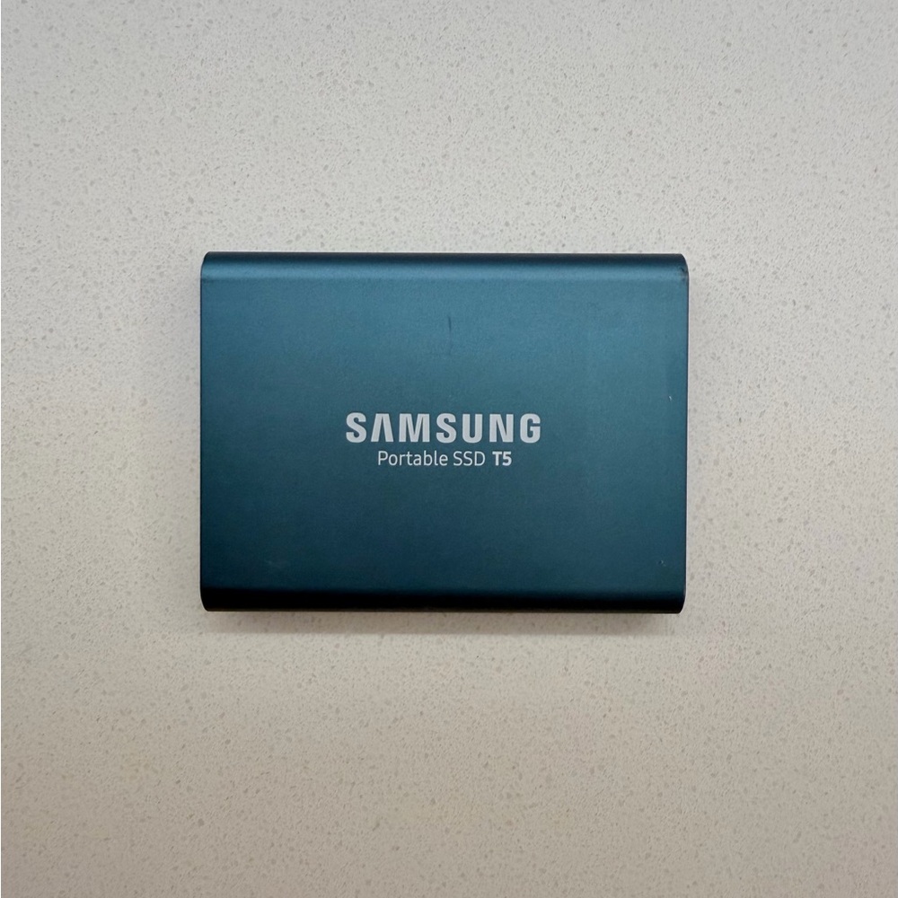 Samsung T5 500GB Portable SSD